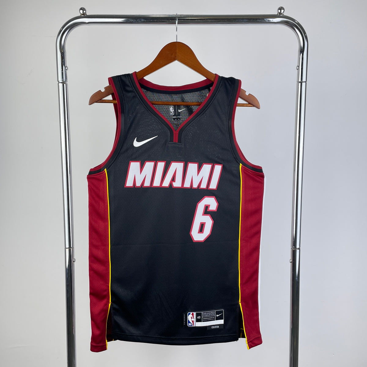 2023/24 NBA Miami Heat Icon Edition - Lebron James