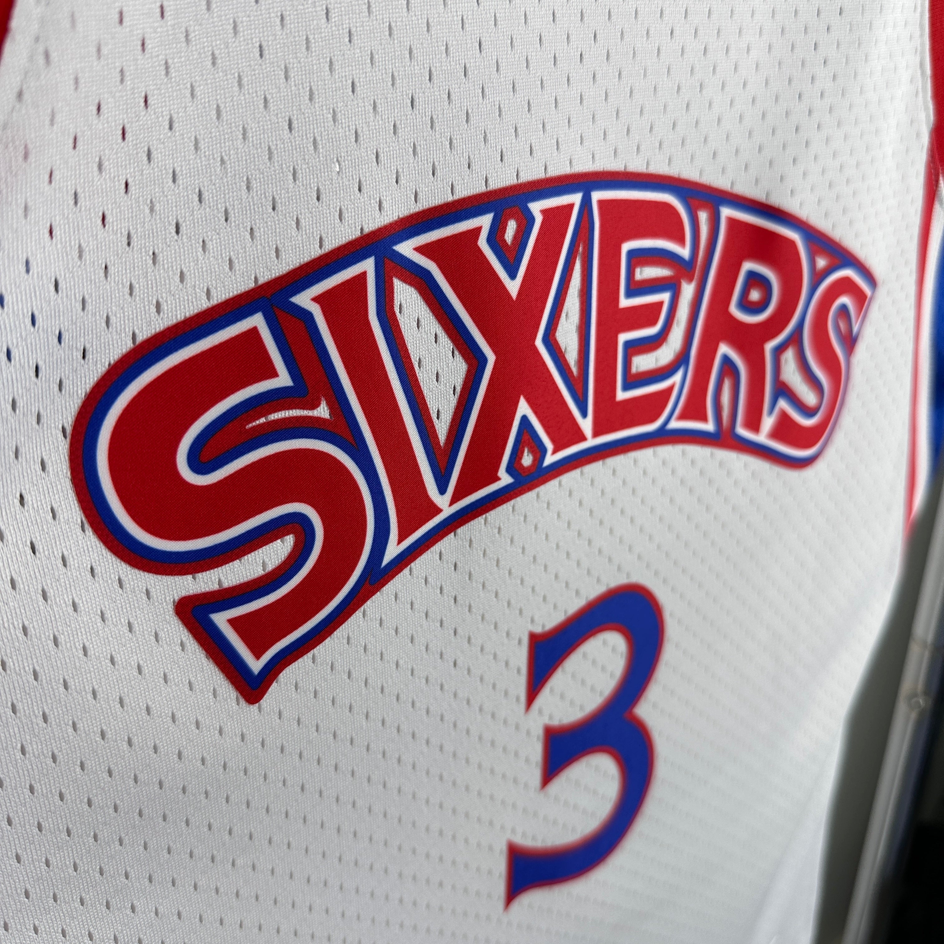 1996/97 NBA "Mitchell & Ness" 76ers Home - Allen Iverson