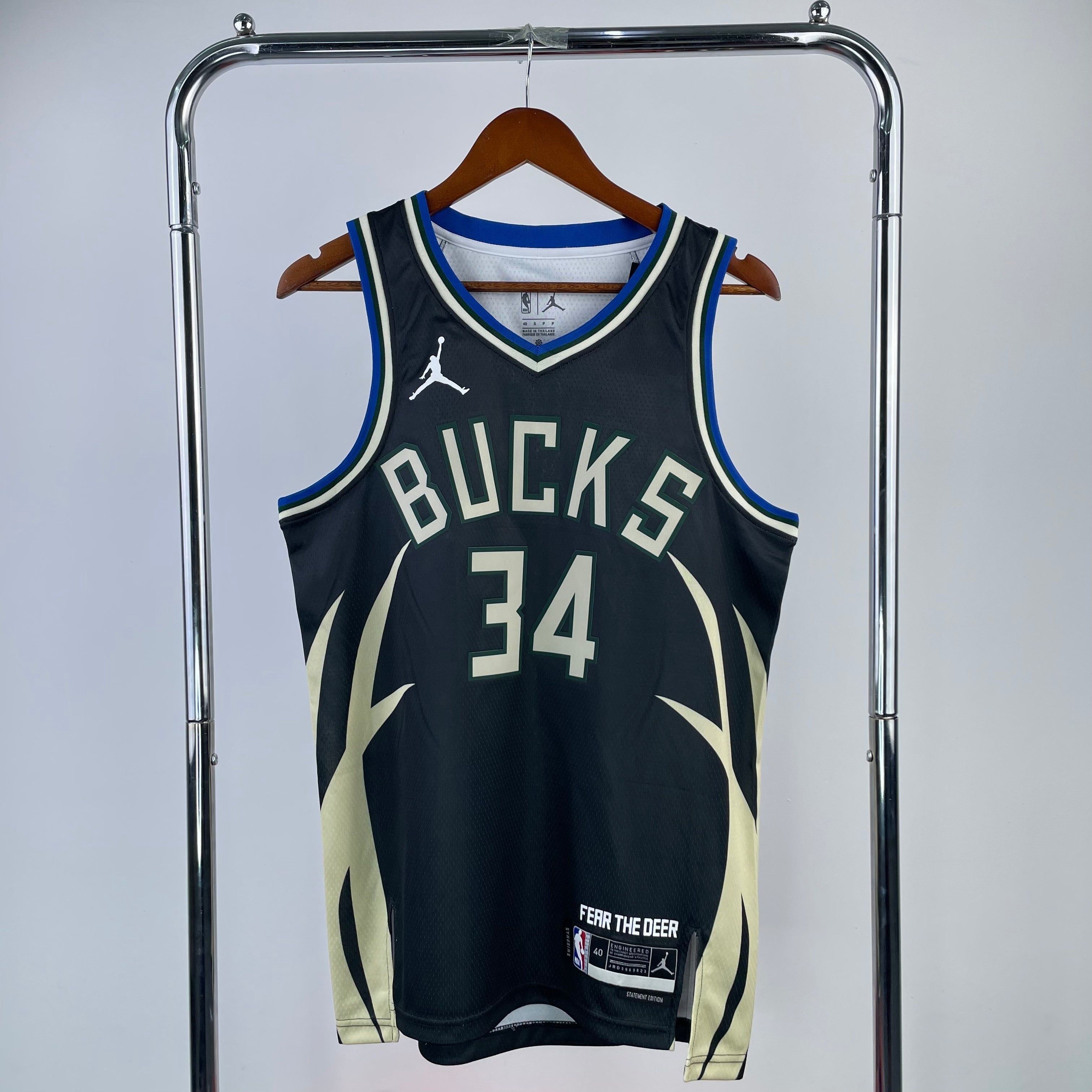 22/23 NBA Milwaukee Statement Edition - Giannis Antetokounmpo