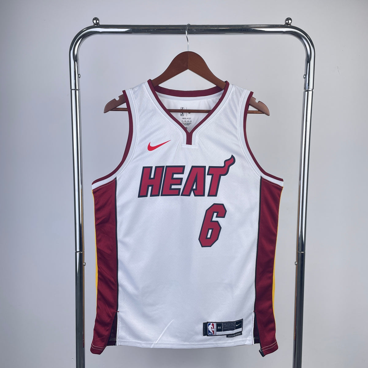 2023/24 NBA Miami Heat Association Edition - Lebron James