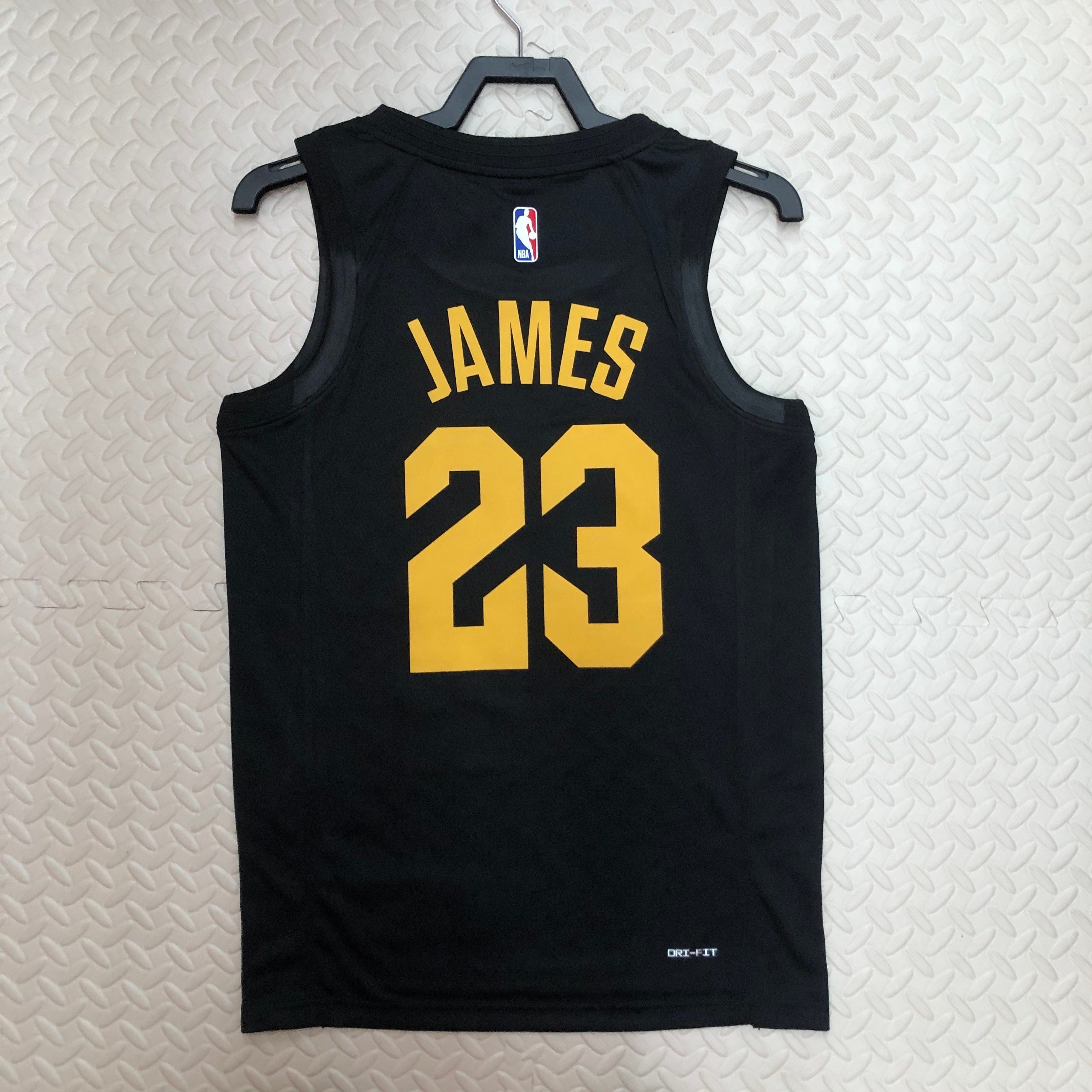 2022/23 NBA Cleveland Statement Edition - Lebron James