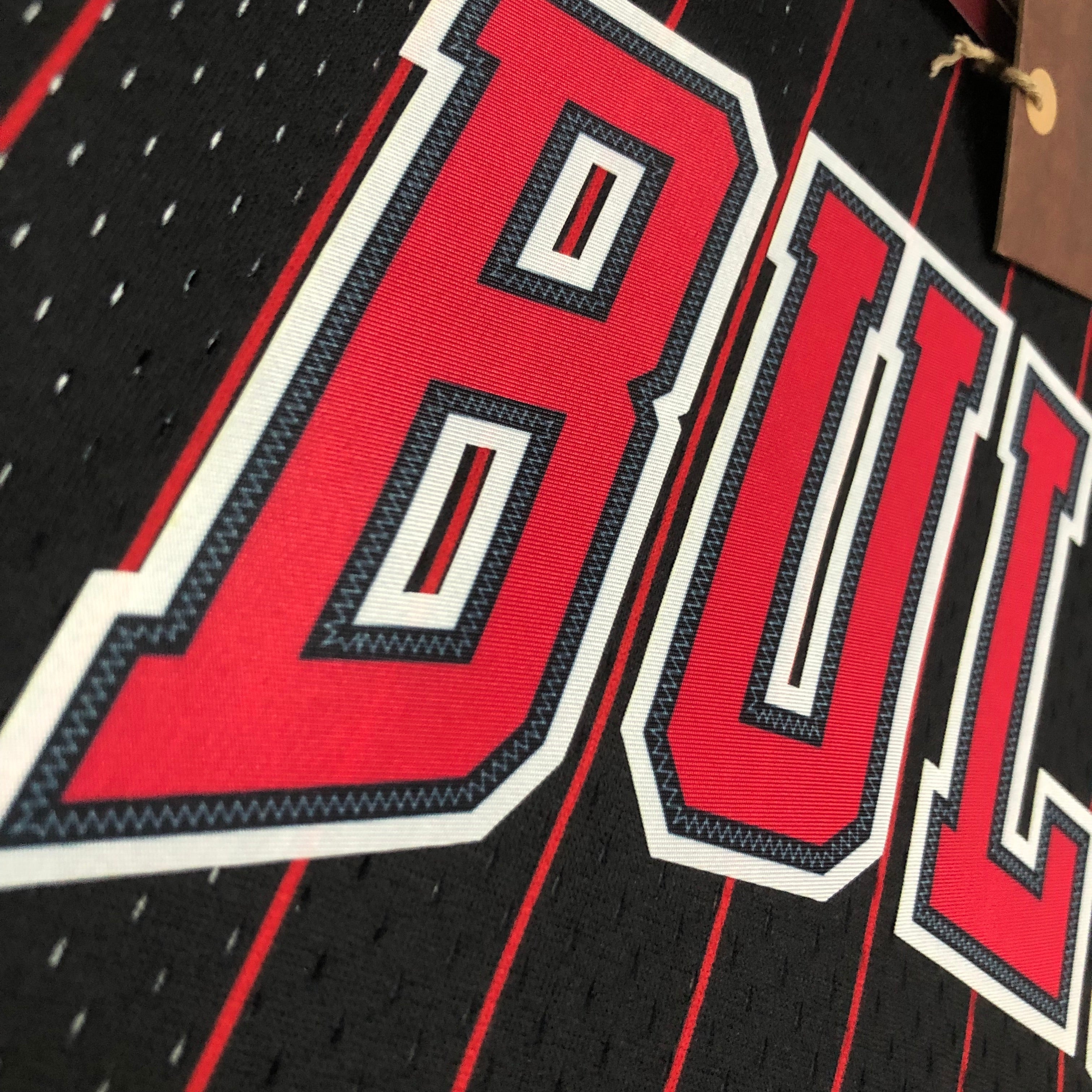 95/96 NBA Bulls Mitchell & Ness - Dennis Rodman