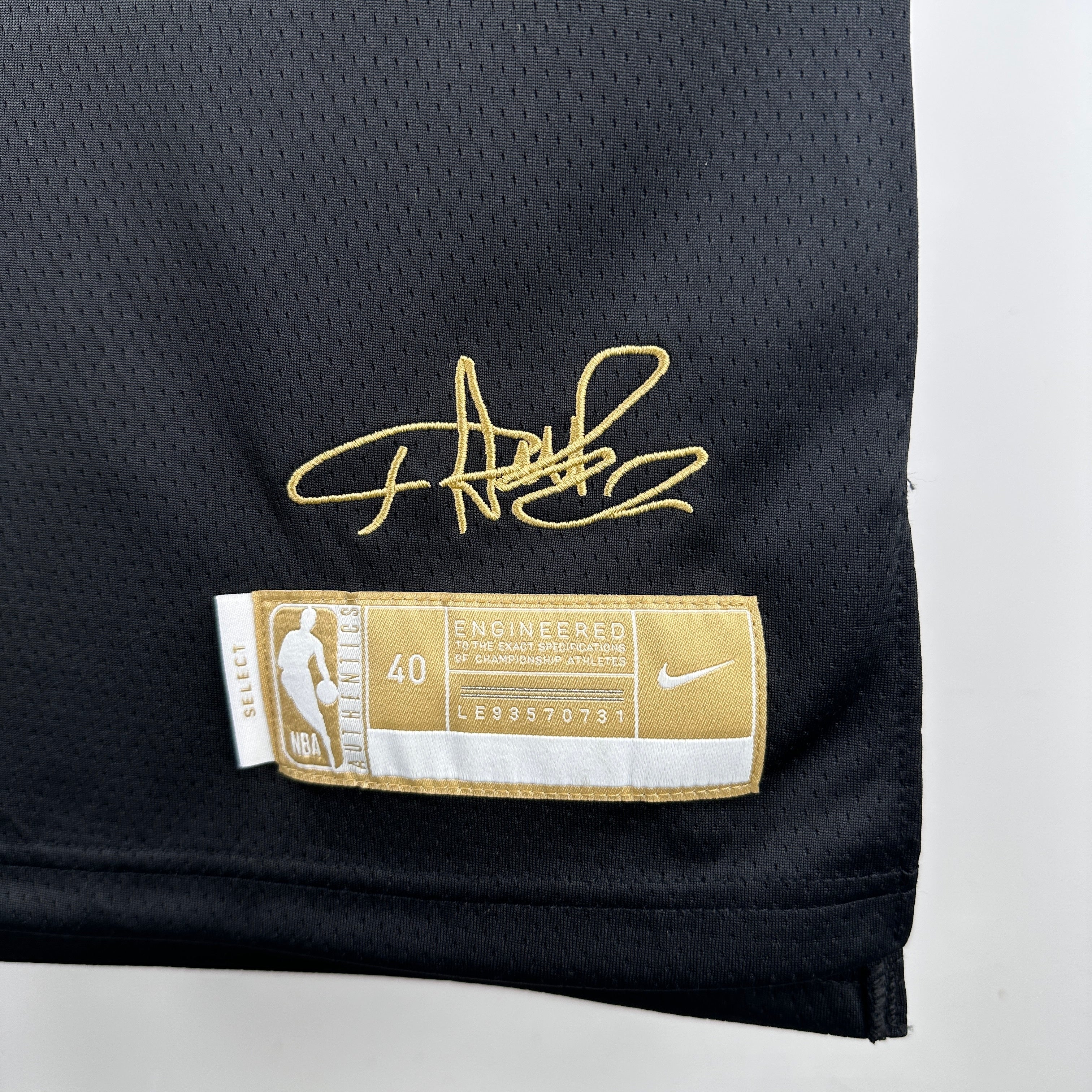 NBA Milwaukee Select Series- Giannis Antetokounmpo