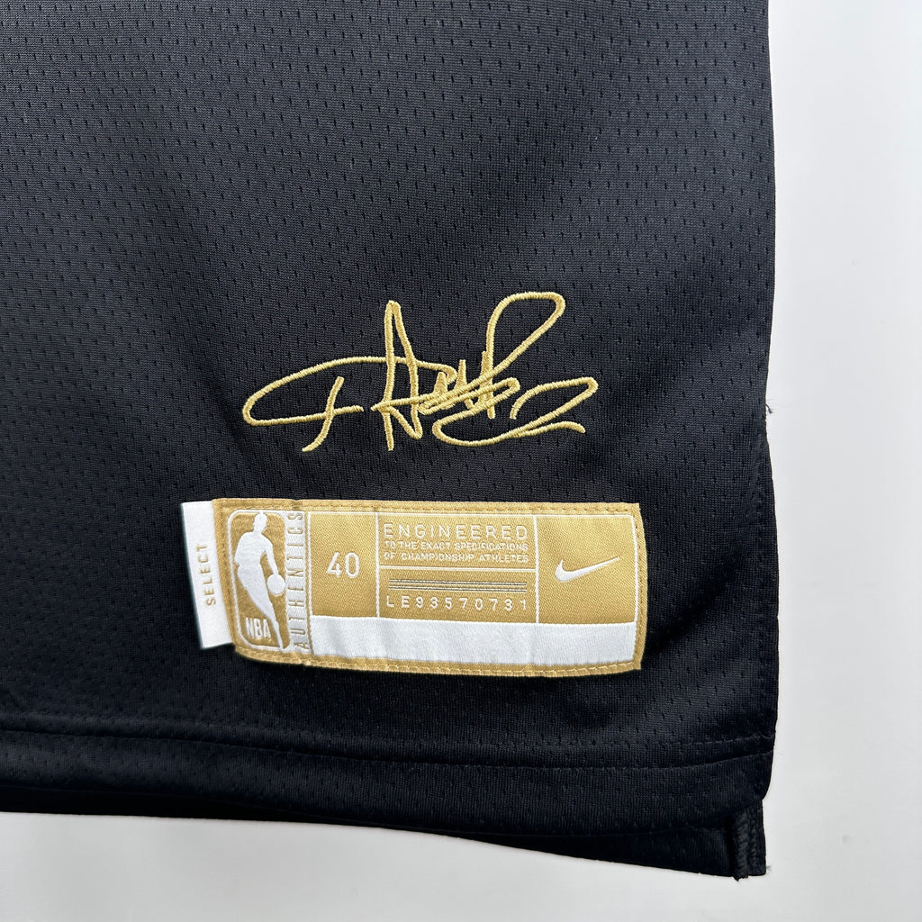 NBA Milwaukee Select Series- Giannis Antetokounmpo
