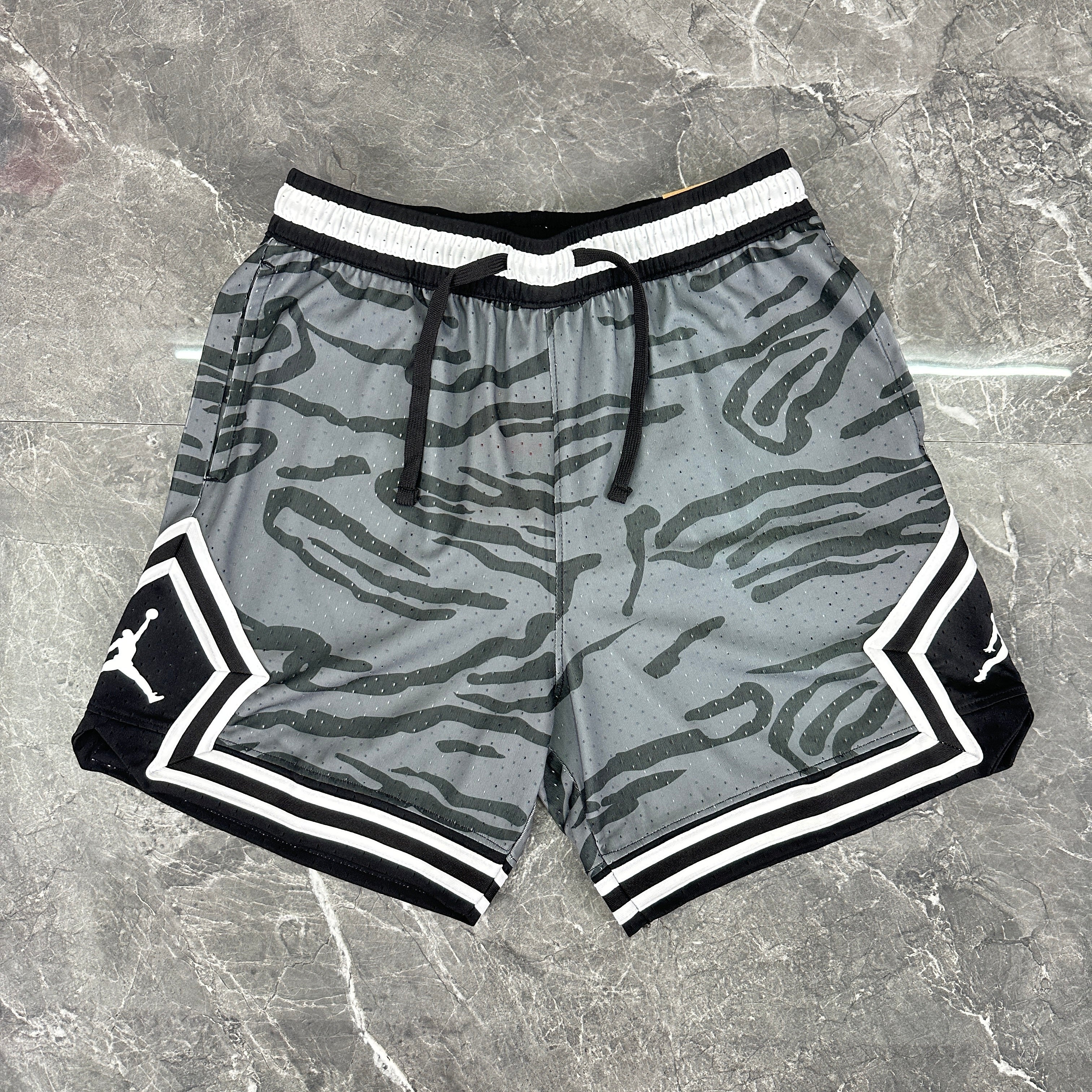 Conjunto Jordan Classic Gris Manchado – Dri-Fit Premium